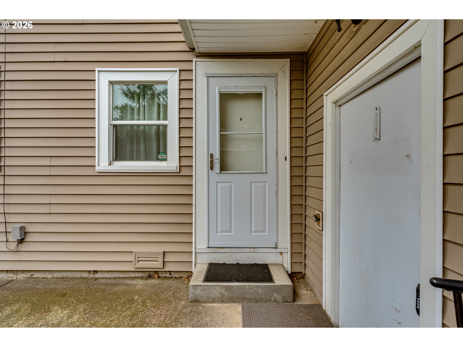 340 West M Street Springfield, OR 97477 - Photo 5 of 34