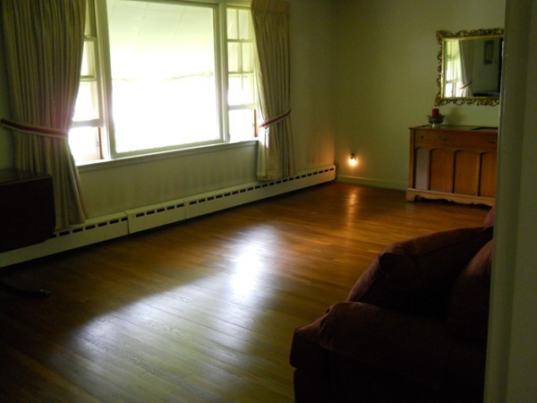 18 Stoneleigh Road Worcester, MA 01606 - Photo 4 of 16 Gallery Image 4