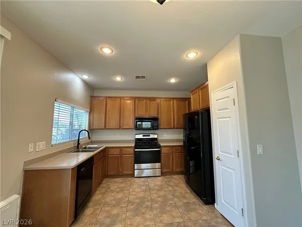 $2,250 | 3143 Diamond Crest Lane, Henderson, NV 89052