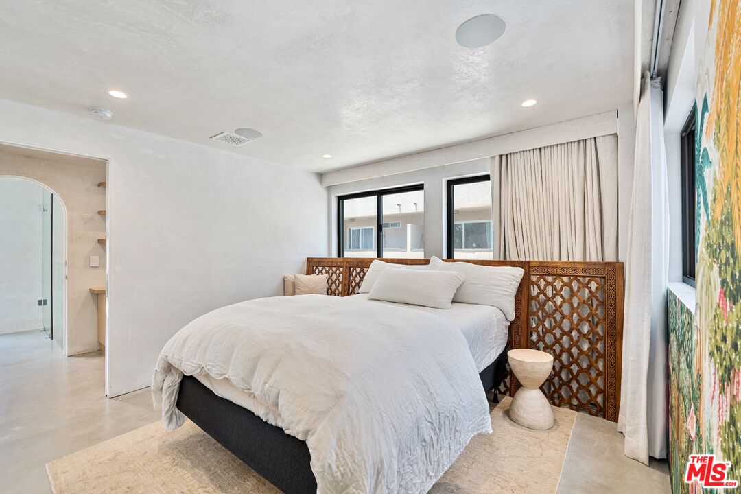 15 Reef Street Marina del Rey, CA 90292 - Photo 35 of 52