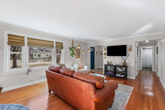 $199,900 | 11 Normandy Place, Champaign, IL 61821