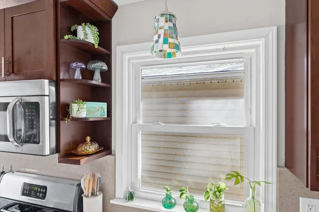 $199,900 | 11 Normandy Place, Champaign, IL 61821