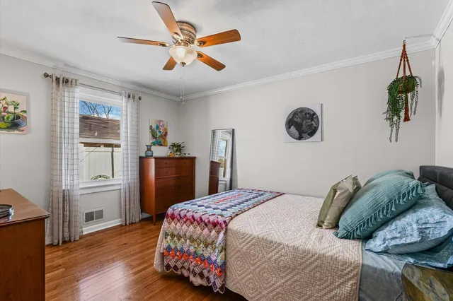 $199,900 | 11 Normandy Place, Champaign, IL 61821