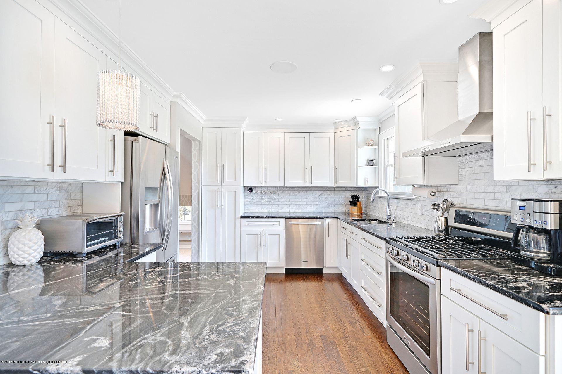 66 Riveredge Road Tinton Falls, NJ 07724 - Photo 15 of 54 15