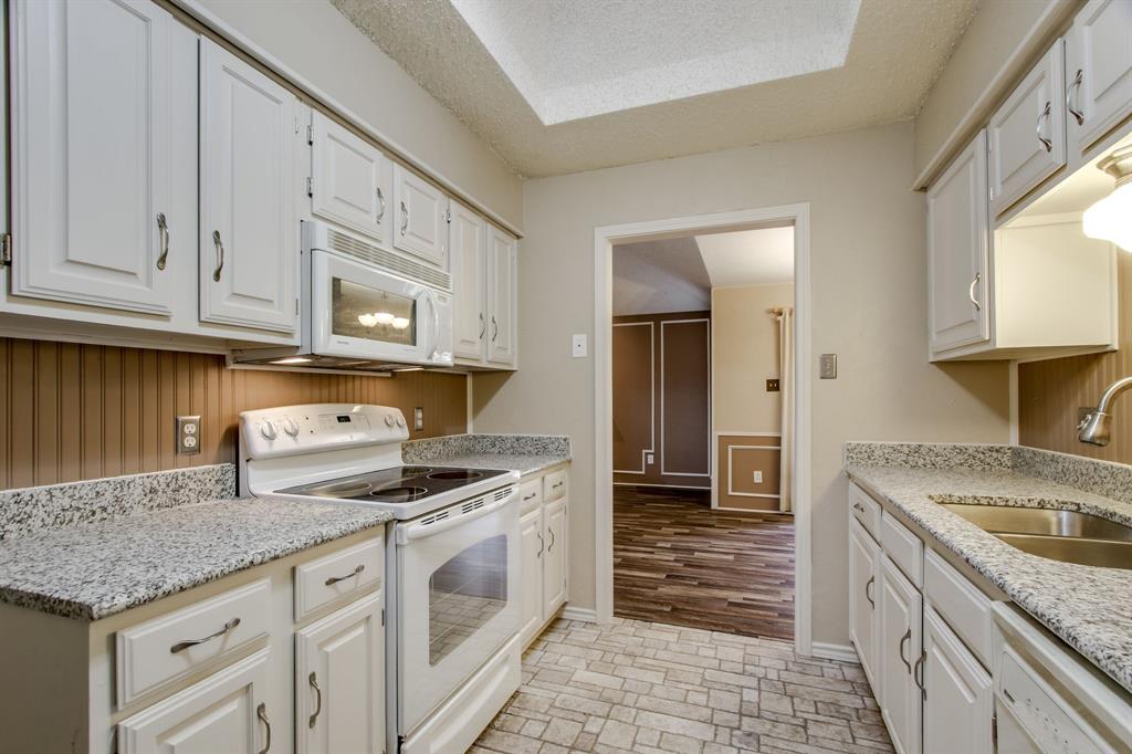 3712 Roussillon Drive Carrollton, TX 75007 - Photo 17 of 32