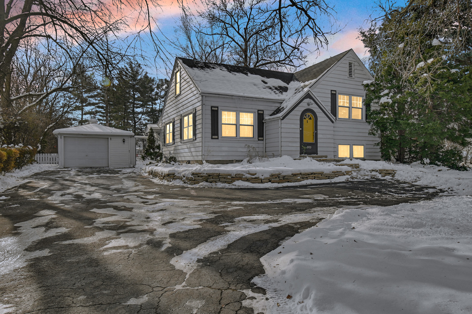 2933 183rd Street Homewood, IL 60430 - Photo 2 of 31