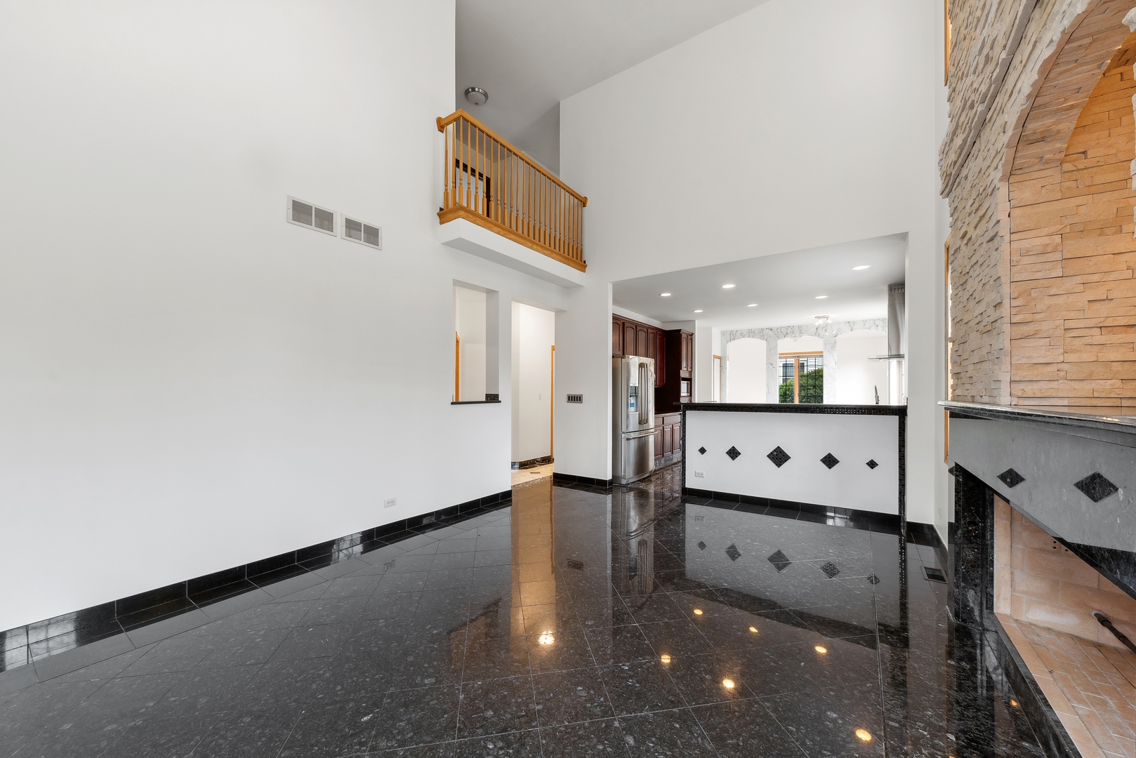 1115 South Elmhurst Road Wheeling, IL 60090 - Photo 12 of 33