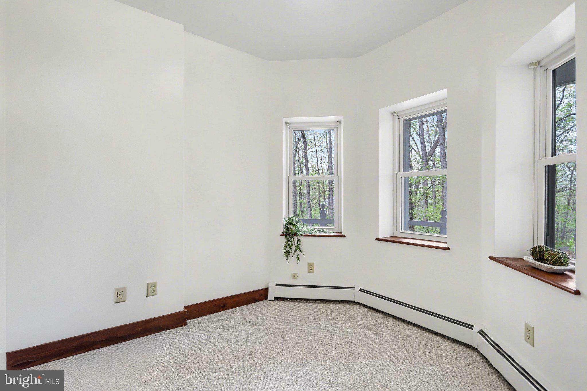 204 Bullfrog Road Gettysburg, PA 17325 - Photo 21 of 52 an empty room with windows