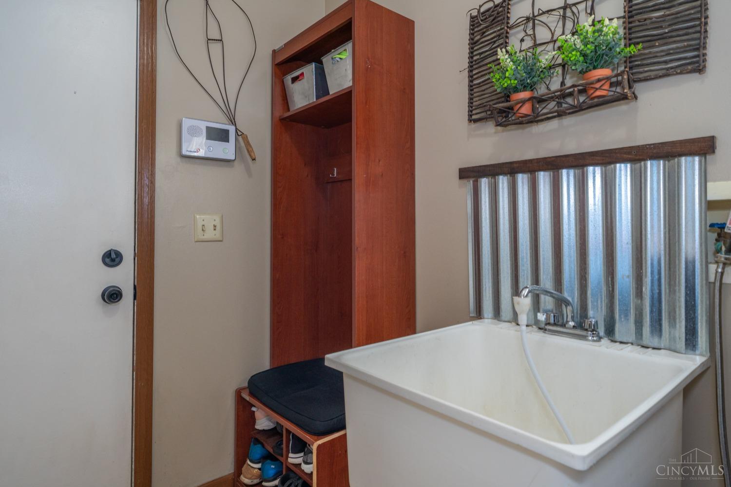 1750 Guntle Road New Lebanon, OH 45345 - Photo 17 of 81 Gallery Image 17