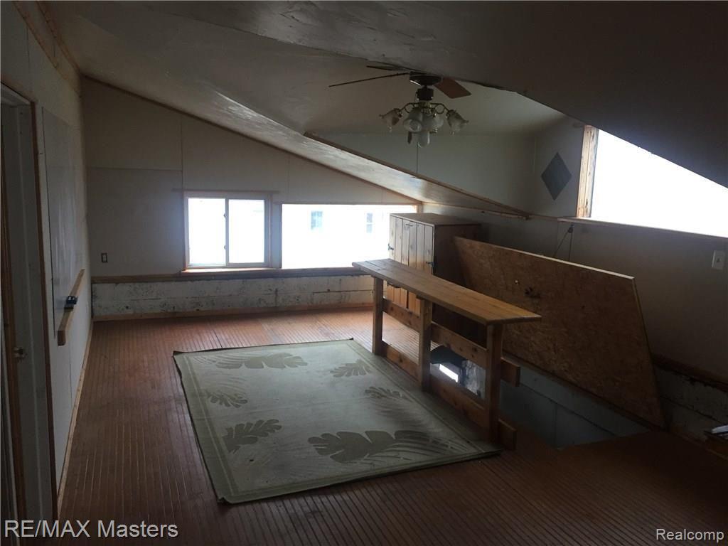 14055 Reeck Road Southgate, MI 48195 - Photo 5 of 24 image.jpeg