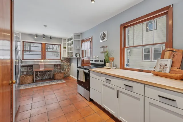 $245,000 | 1218 Central Avenue, Red Wing, MN 55066