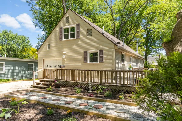 $375,000 | 910 Foley Avenue, Champaign, IL 61820
