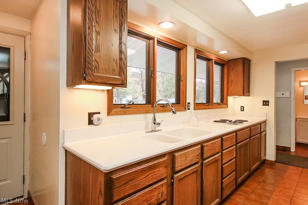 270 Hickory Hill Road Chagrin Falls, OH 44022 - Photo 10 of 31