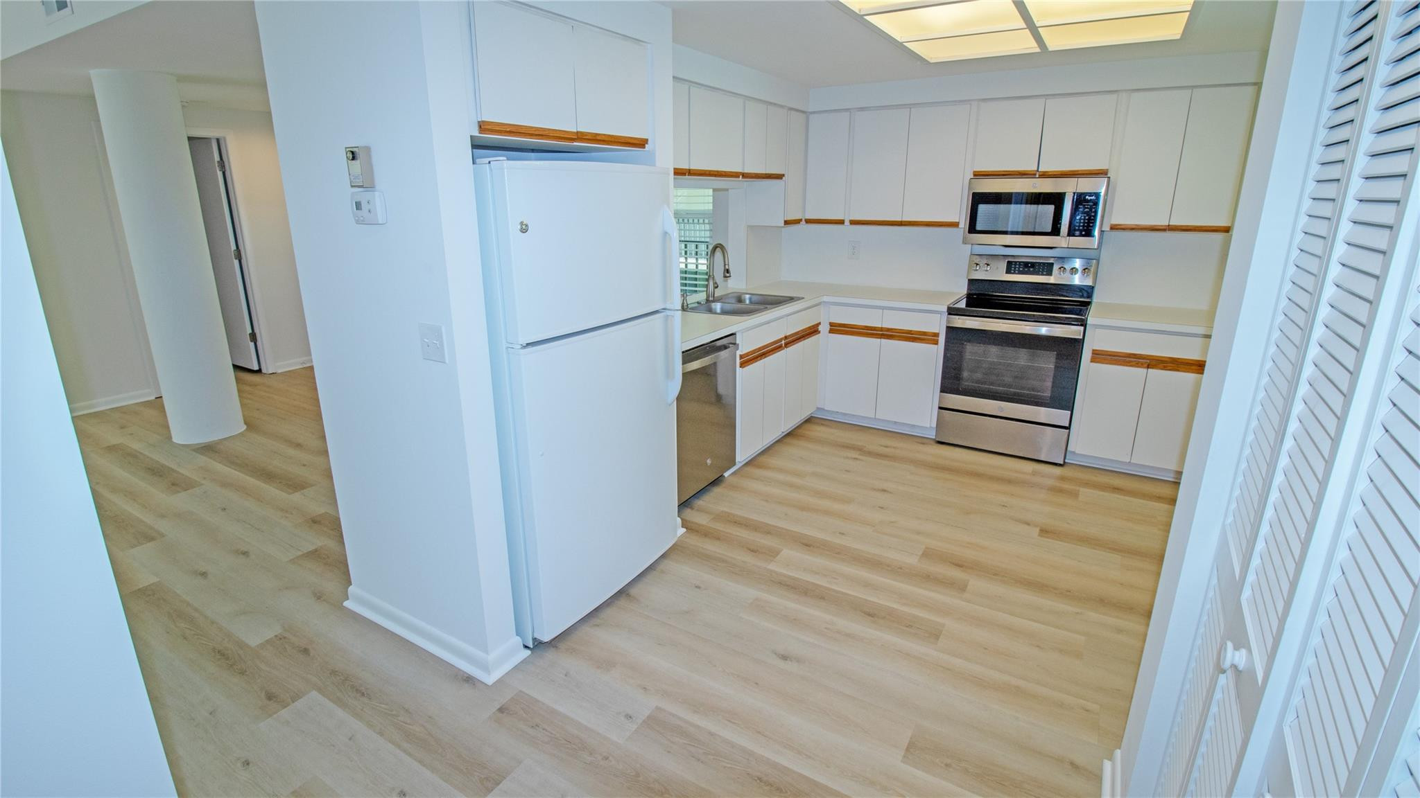 221 Northeast Plantation Road, Unit 213 Stuart, FL 34996 - Photo 9 of 33 Photo 9