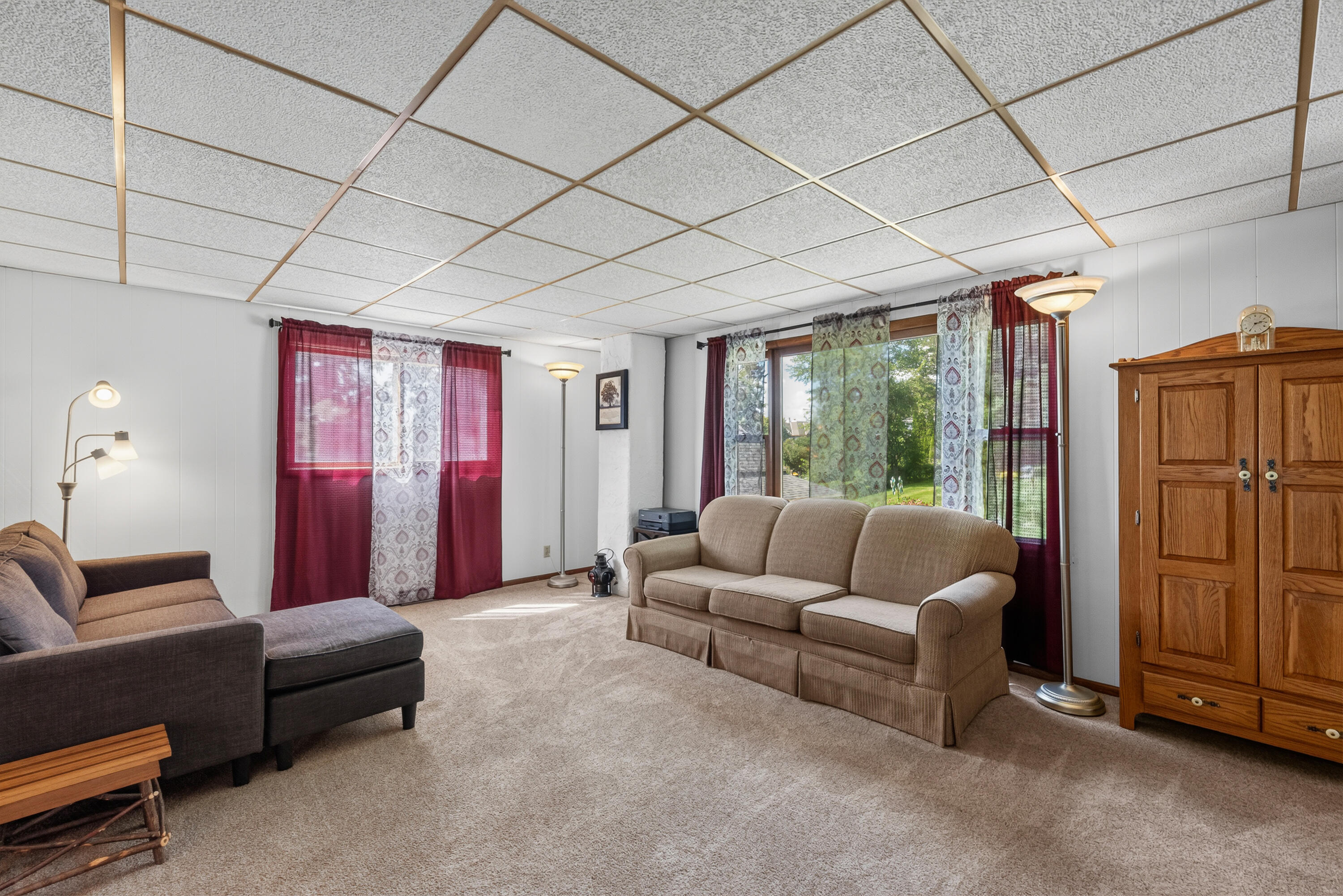 320 High Street Hartford, WI 53027 - Photo 26 of 30 Family Room