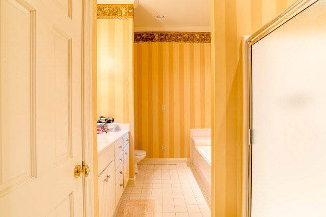 407 South Mobile Street Fairhope, AL 36532 - Photo 12 of 26 Bathroom 2