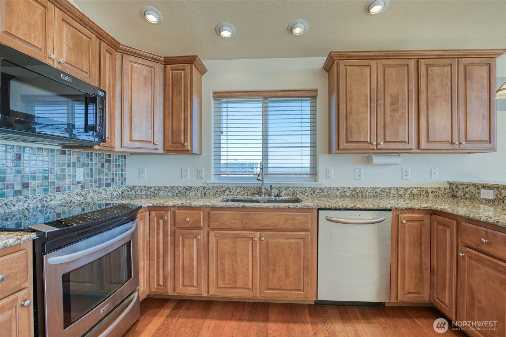 36 Duke Lane Pacific Beach, WA 98571 - Photo 12 of 35