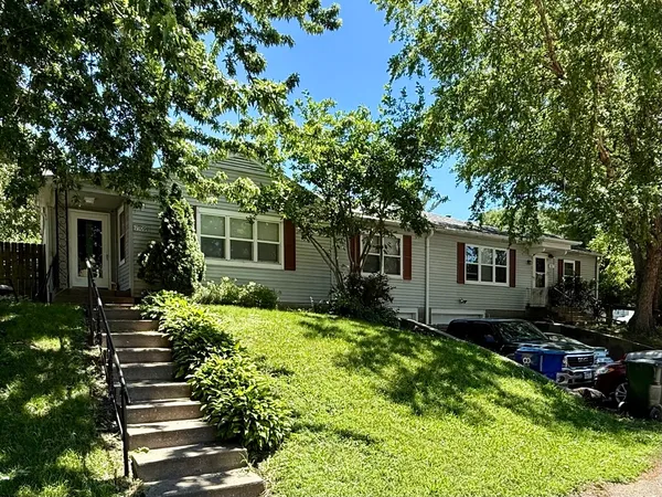 $175,000 | 1907-1909 Grand Avenue, Davenport, IA 52803