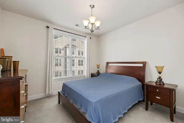 $615,000 | 44589 York Crest Terrace, Unit 300, Ashburn, VA 20147