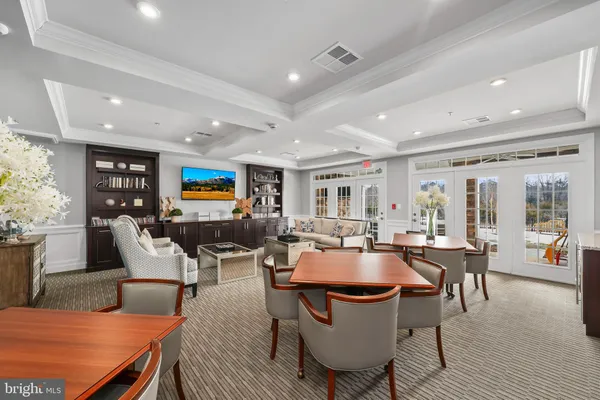 $615,000 | 44589 York Crest Terrace, Unit 300, Ashburn, VA 20147
