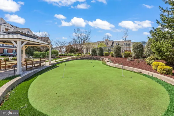 $615,000 | 44589 York Crest Terrace, Unit 300, Ashburn, VA 20147