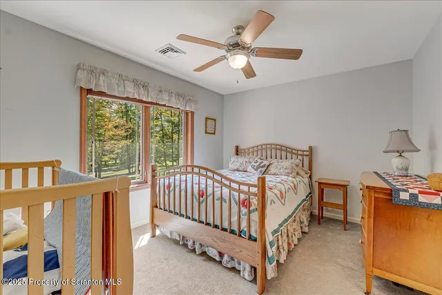 $895,000 | 329 Lakeshore Drive, Lakeville, PA 18438