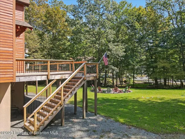 $895,000 | 329 Lakeshore Drive, Lakeville, PA 18438