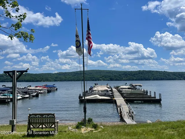 $895,000 | 329 Lakeshore Drive, Lakeville, PA 18438