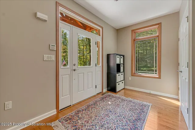 $895,000 | 329 Lakeshore Drive, Lakeville, PA 18438