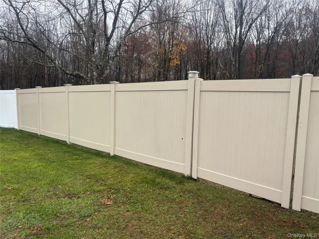 $640,000 | 235 Maples Road, Middletown, NY 10940