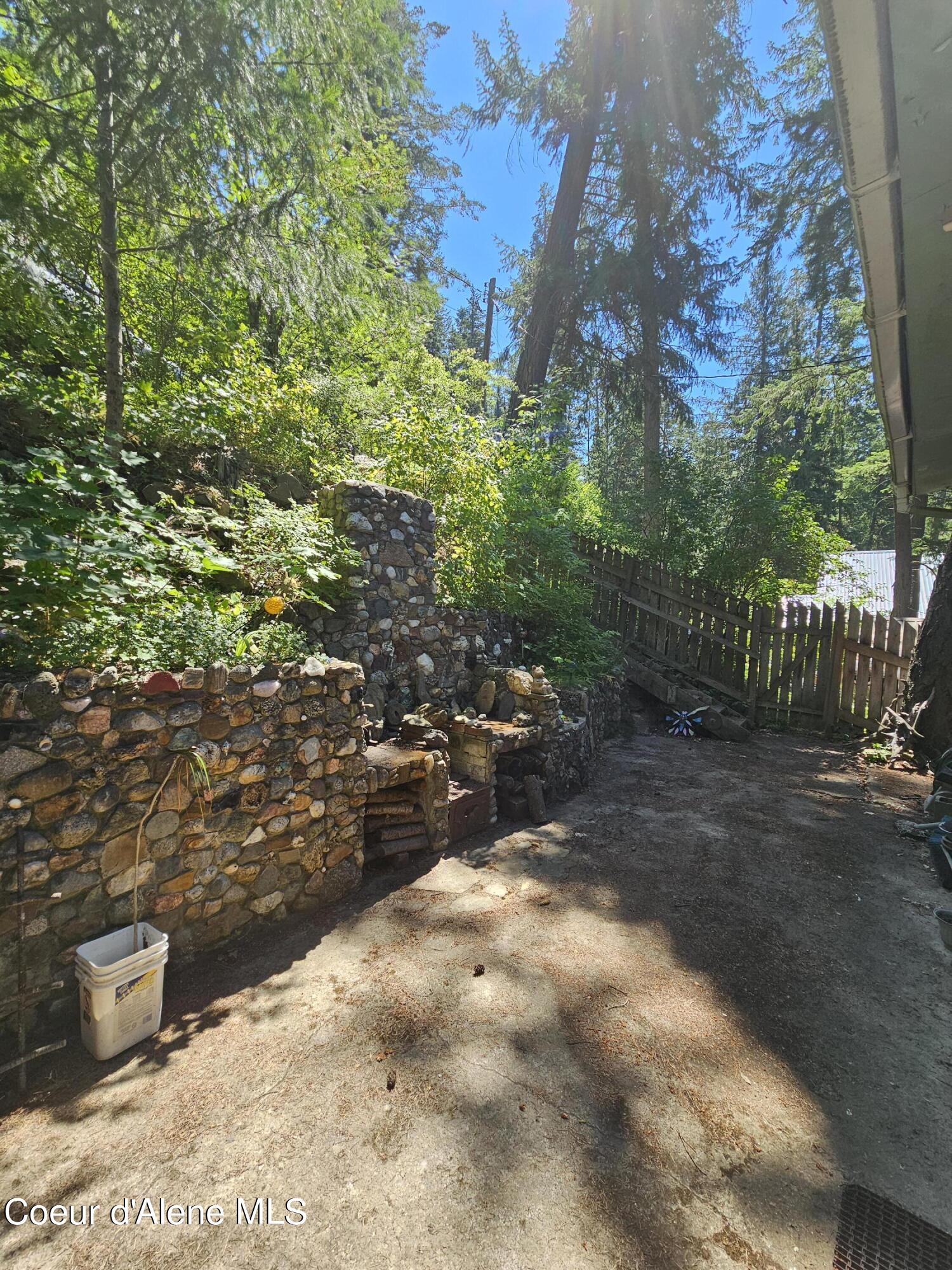 300 Rocky Point Loop Road Plummer, ID 83851 - Photo 5 of 31 1000018454