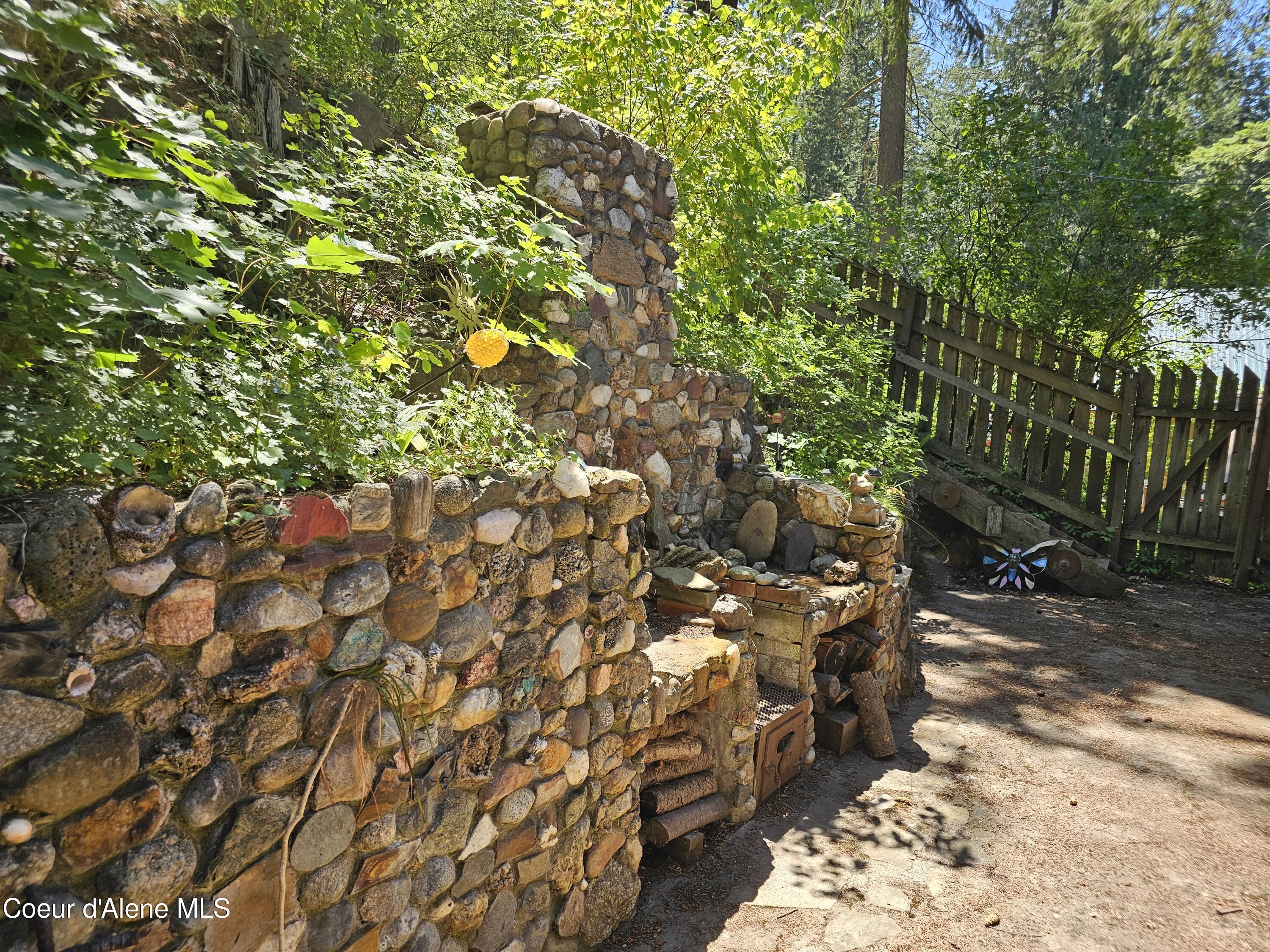 300 Rocky Point Loop Road Plummer, ID 83851 - Photo 7 of 31 1000018371