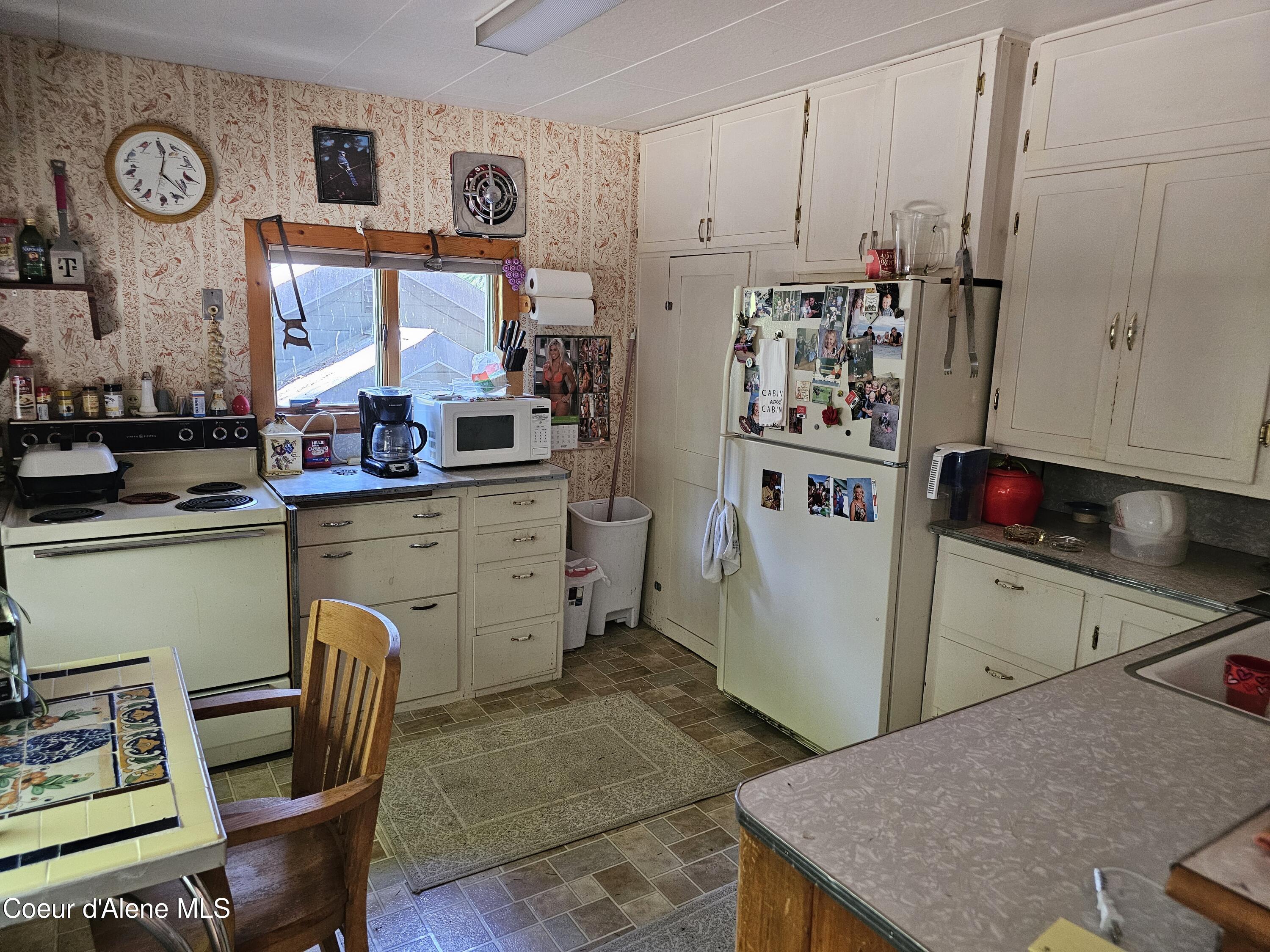 300 Rocky Point Loop Road Plummer, ID 83851 - Photo 10 of 31 1000018377