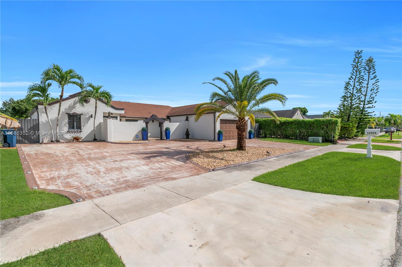 12475 Southwest 219th Street Miami, FL 33170 - Photo 12 of 42 Gallery Image 12