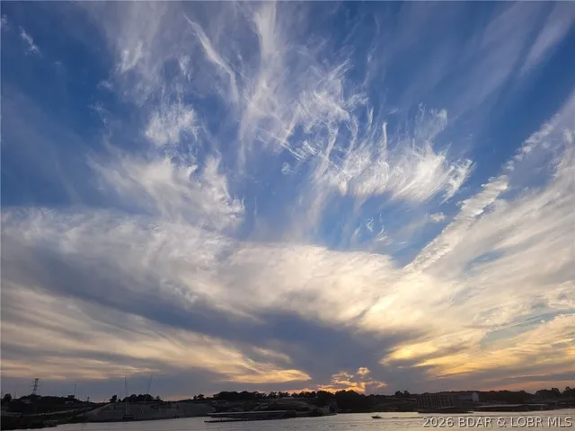 $849,900 | 1065 Topsider Lane, Unit 301, Osage Beach, MO 65065