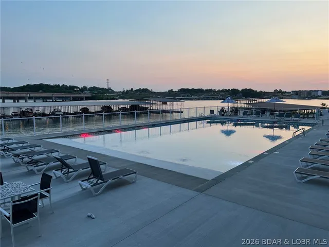 $849,900 | 1065 Topsider Lane, Unit 301, Osage Beach, MO 65065