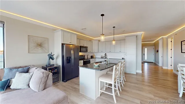 $849,900 | 1065 Topsider Lane, Unit 301, Osage Beach, MO 65065