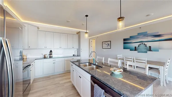 $795,000 | 1065 Topsider Lane, Unit 301, Osage Beach, MO 65065