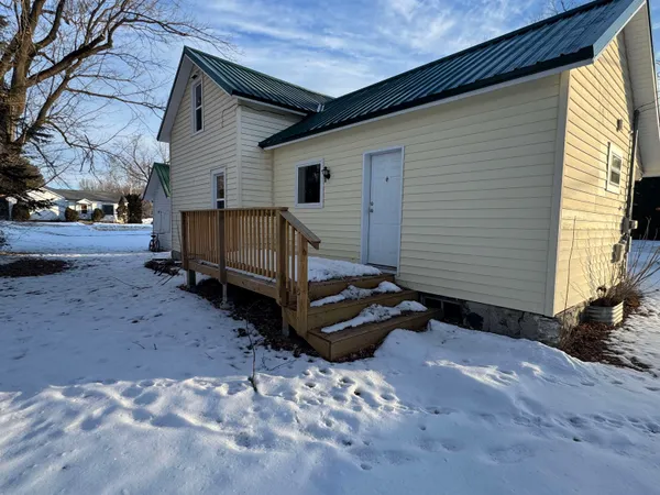 $112,900 | 513 North Lafayette Street, Shawano, WI 54166