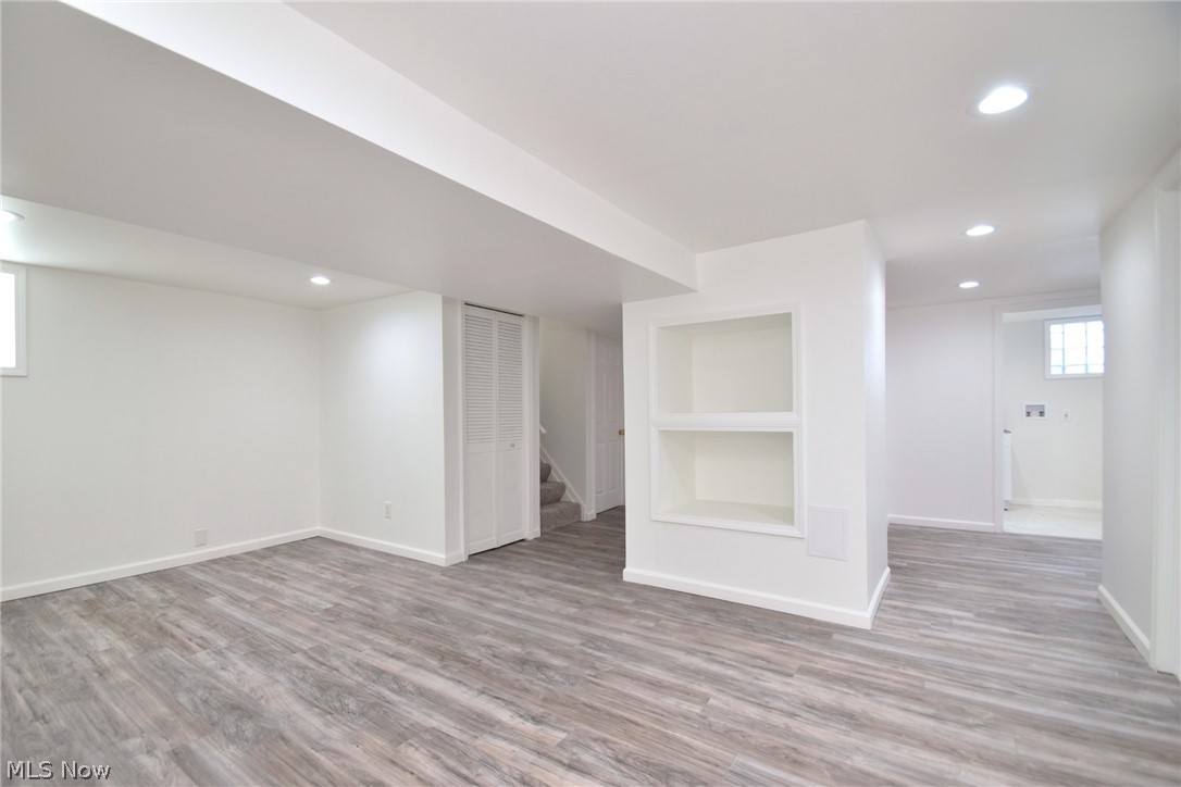 1076 Parkside Road Cleveland, OH 44108 - Photo 42 of 49