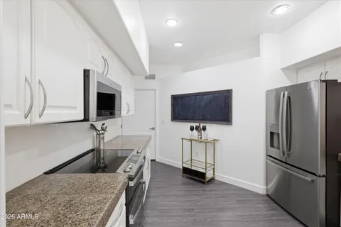 $465,000 | 1747 East Northern Avenue, Unit 140, Phoenix, AZ 85020