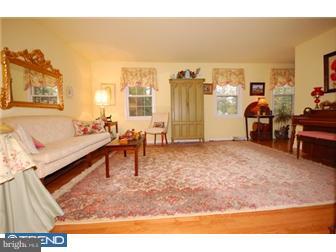 33 Blakely Road Downingtown, PA 19335 - Photo 2 of 11 Gallery Image 2