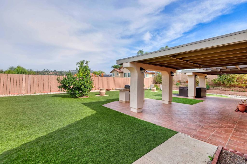 9380 Francis Drive Spring Valley, CA 91977 - Photo 17 of 32