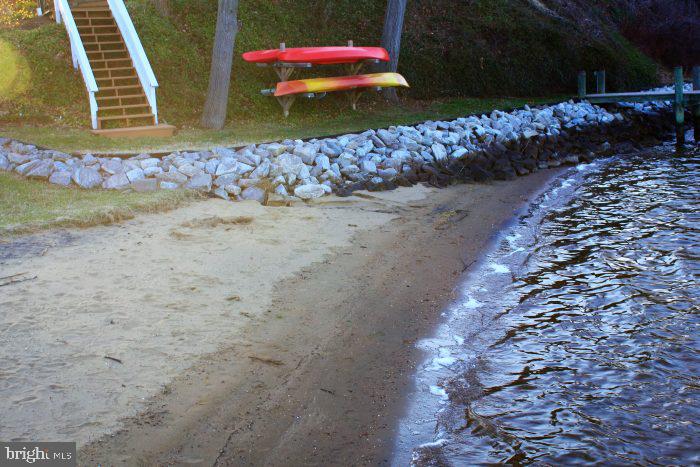 404 Paradise Road Riva, MD 21140 - Photo 46 of 51 a view of a pathway with a yard