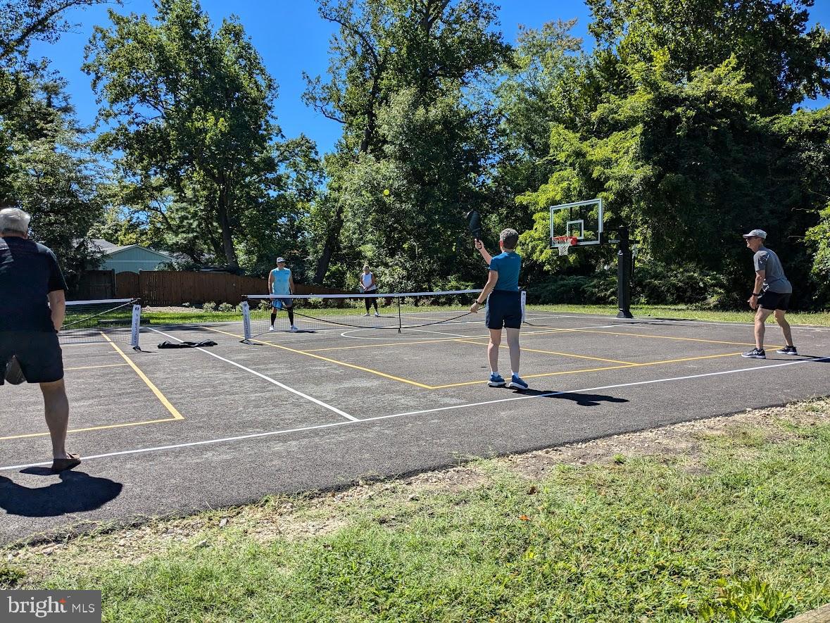 404 Paradise Road Riva, MD 21140 - Photo 47 of 51 a view of a basketball court
