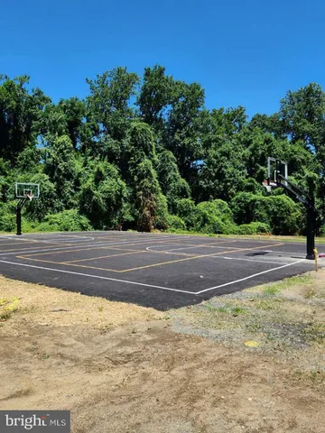 a view of a basketball court