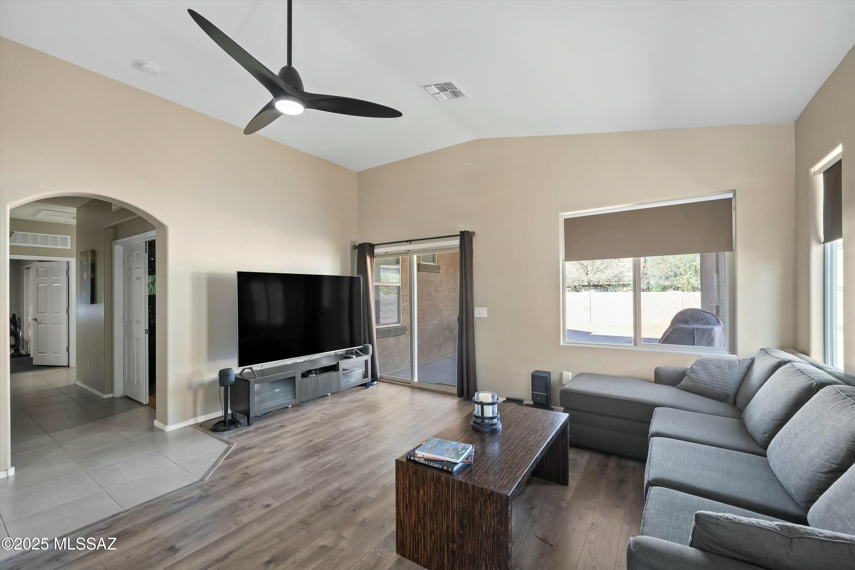 8820 West Moon Spring Road Marana, AZ 85653 - Photo 7 of 37