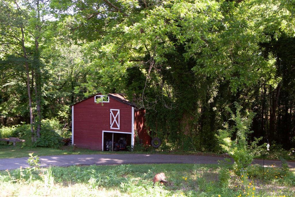 820 Old Charlotte Road Southwest Concord, NC 28027 - Photo 5 of 41 Gallery Image 5