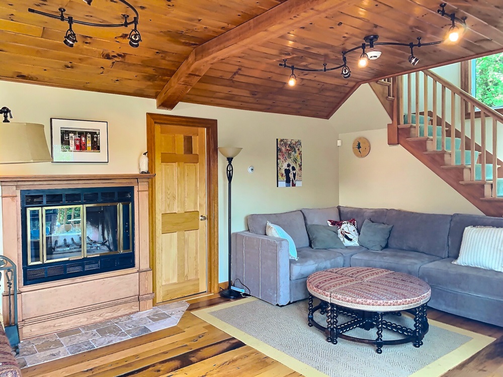 263 Bay Point Road Newbury, NH 03255 - Photo 6 of 28