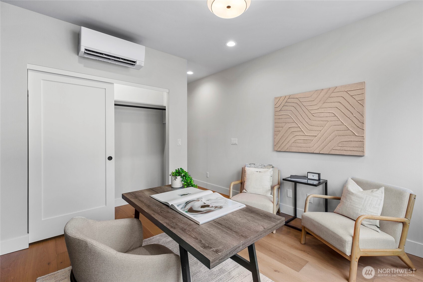 1504 3rd Street Kirkland, WA 98033 - Photo 16 of 36 a living room with furniture and a table